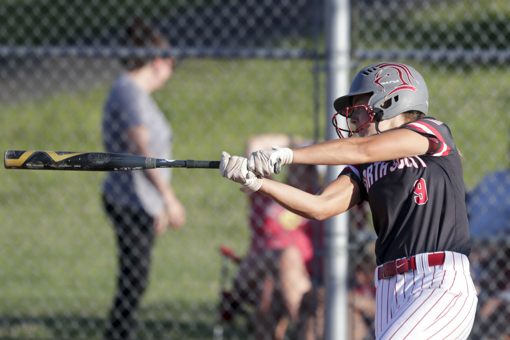 062222-qc-spt-bett-ns softball-11.jpg
